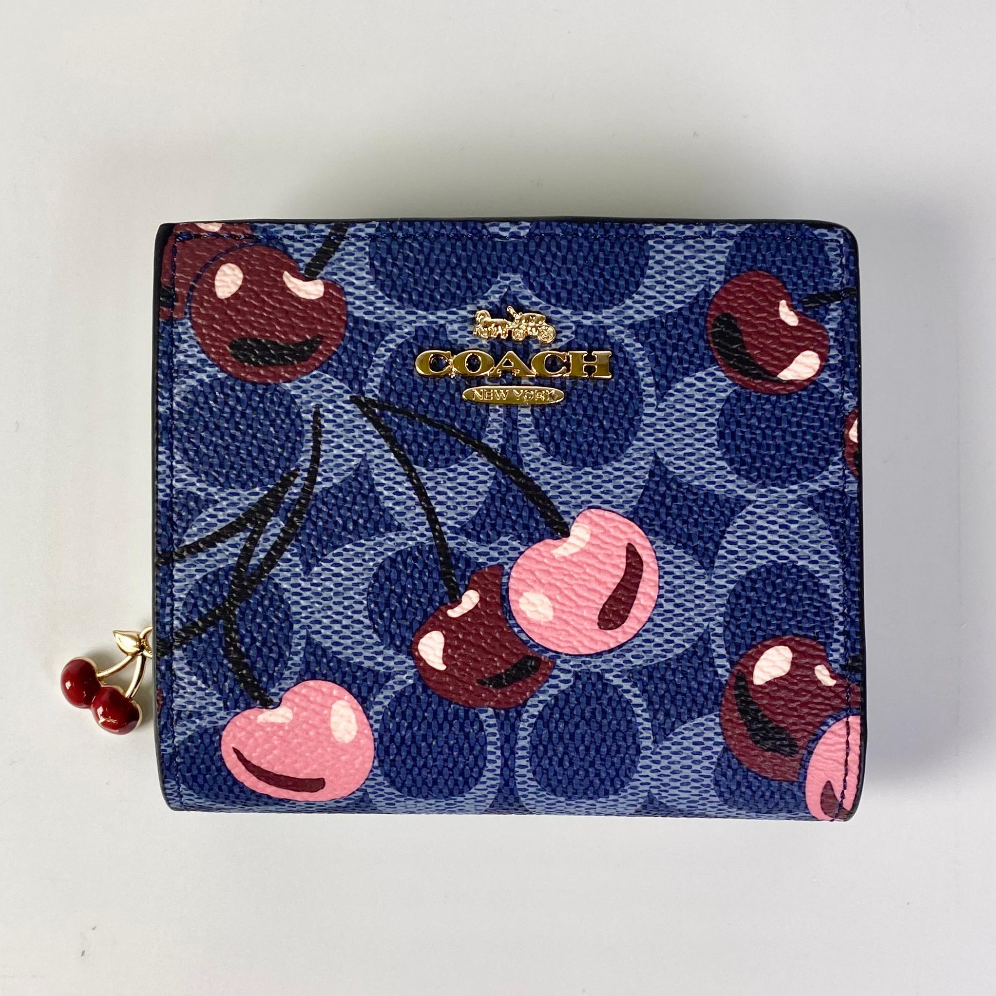 Ví Coach Snap Wallet In Signature Canvas With Cherry Print DS Blue